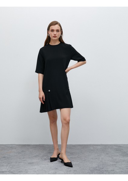 Kısa Elbise Pile Detaylı Düğmeli Kısa Kollu fiyatları