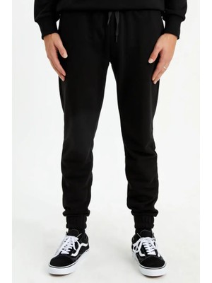 The Crow Smith Sweatpant