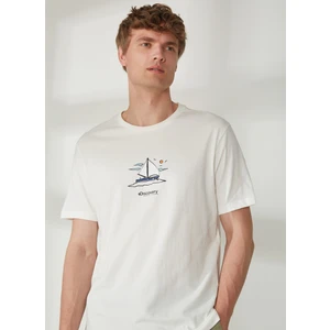Discovery Expedition Bisiklet Yaka Baskılı Kırık Beyaz Erkek T-Shirt YELKEN
