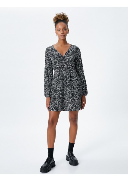 Çiçekli Mini Elbise Uzun Kollu V Yaka modelleri