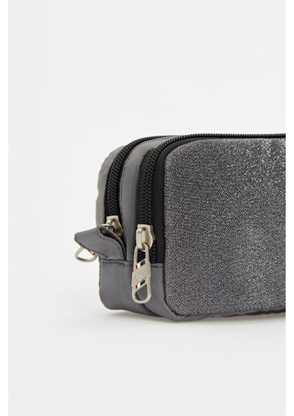 Kalem Çantası Simli Gri PLKLK23122 fırsatları