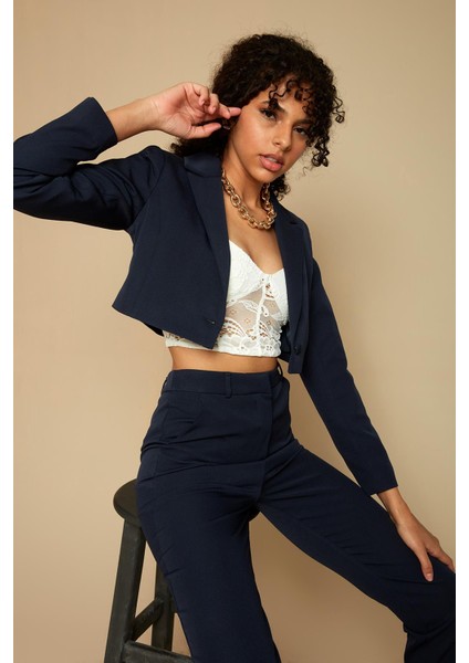 Select Moda Kadın Tek Düğme Kapamalı Crop Blazer Ceket