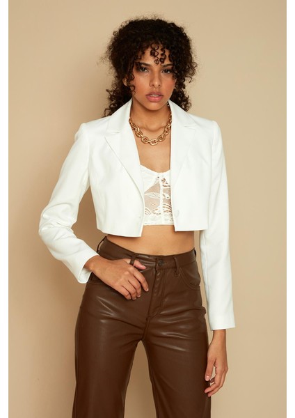 Kadın Tek Düğme Kapamalı Crop Blazer Ceket