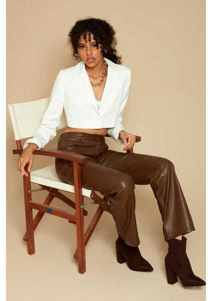Kadın Tek Düğme Kapamalı Crop Blazer Ceket