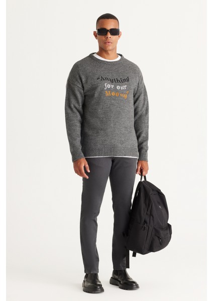 Erkek Gri Melanj Oversize Bol Kesim Bisiklet Yaka Desenli Şardonlu Yumuşak Dokulu Triko Kazak fırsatları