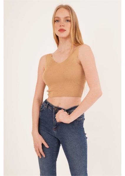 23256336 Triko Merdiven Yaka Atlet Camel