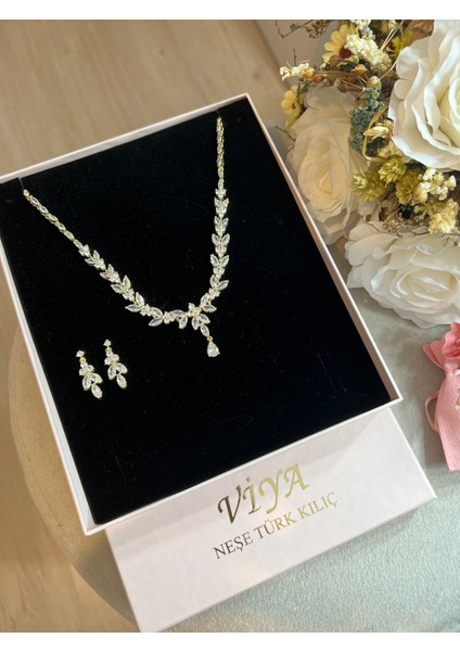 Grace Sarı - Beyaz Altın Taşlı Düğün Takı Seti Kolye Küpe Hediye Set