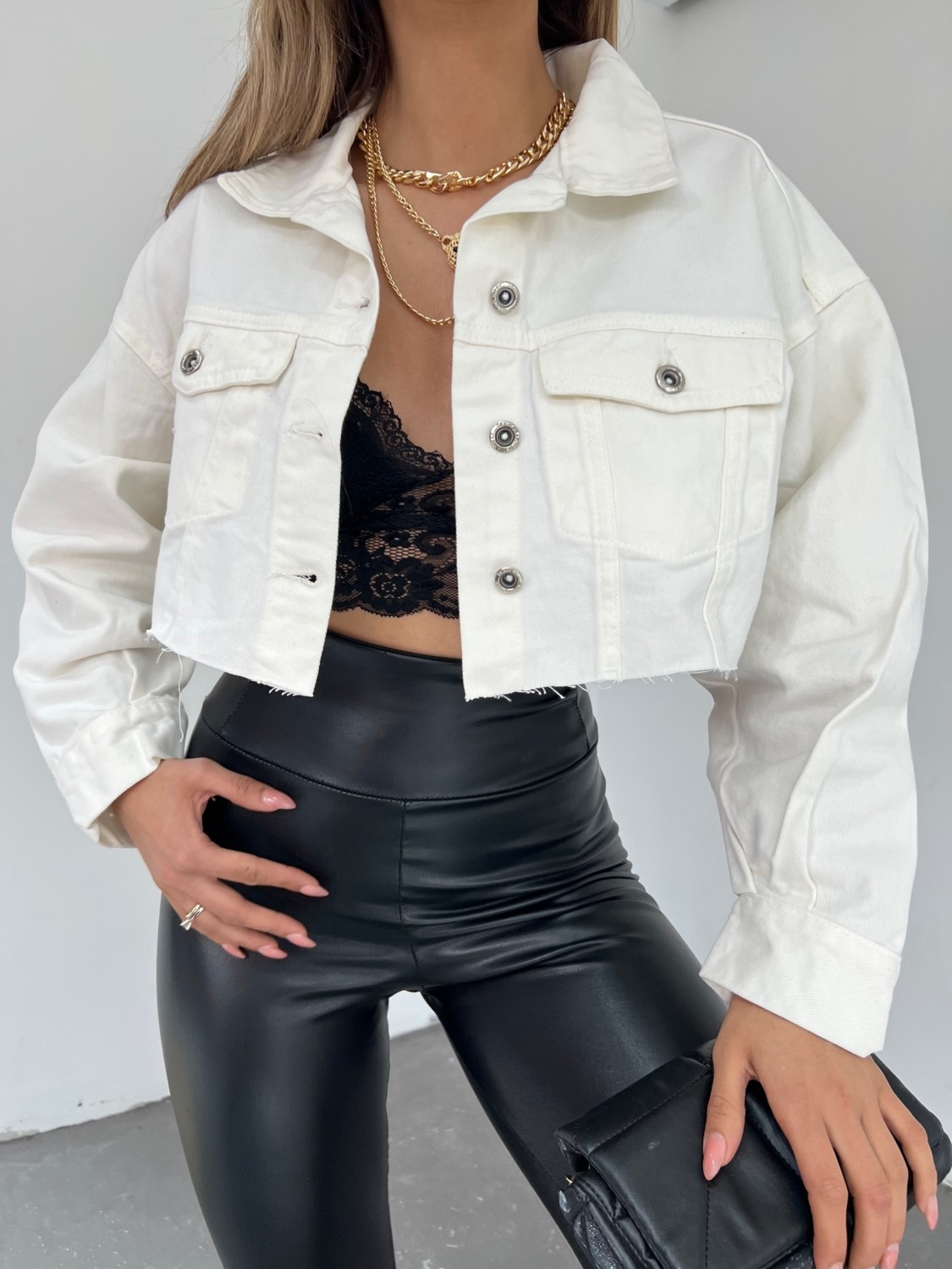 LB Laluna Butik Kadın Crop Kesim Ekru Denim Ceket Oversize Kalıp %80 Pamuk Özellikli görsel 5