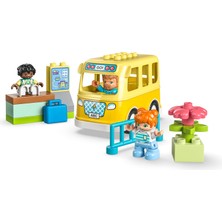 LEGO Duplo® Kasabası Otobüs Yolculuğu 10988 - 2 Yaş ve Üzeri Küçük Çocuklar Için Eğitici ve Yaratıcı Oyuncak Yapım Seti (16 Parça)