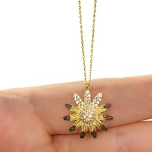 Usho Jewelry 925 Ayar Gümüş Taşlı Çiçek Kolye