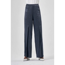 Mizalle Parlak Detaylı Lacivert Pantolon