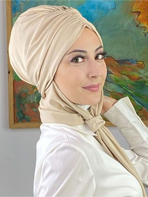 Butik Ambar Sultan Model Atkılı Tokalı Krem Büzgülü Bone