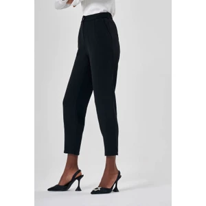 Keten Dokulu Fit Siyah Pantolon