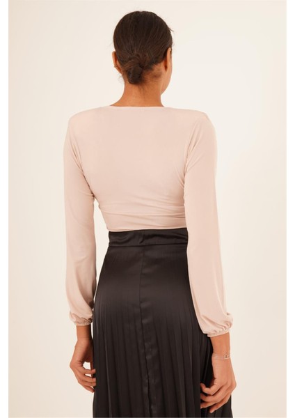 23254223 Sandy Kruvaze Yaka Büzgülü Vatkalı Uz.kol Bluz Tas fırsatları