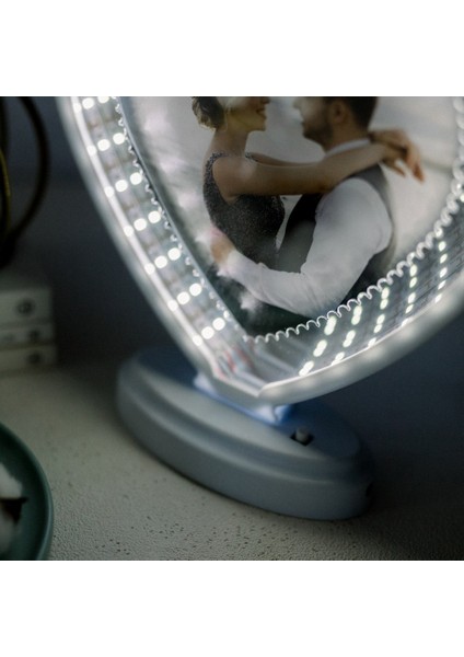 Kişiye Özel Fotoğraflı Sihirli LED Ayna Çerçeve ve Gece Lambası