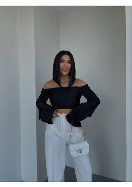 Kadın Madonna Yaka Piliseli Crop Bluz