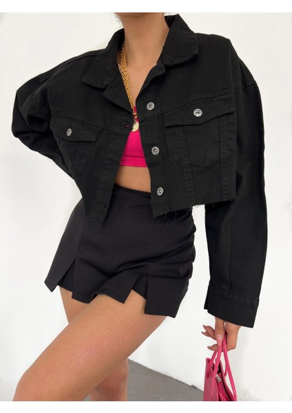Kadın Crop Kesim Denim Ceket Oversize Kalıp