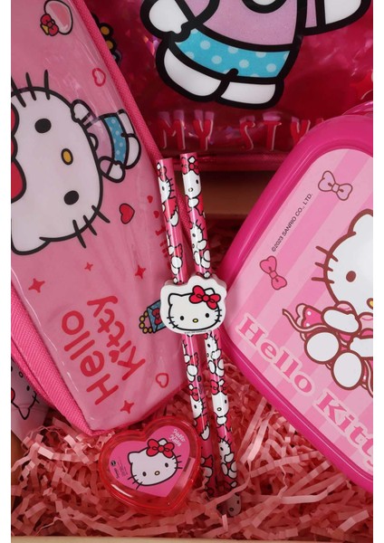 DEKOMUS İLE ÖZEL KUTULU LİSANSLI HELLO KITTY "PINK LOVE" KIRTASİYE VE OKUL SETİ modelleri
