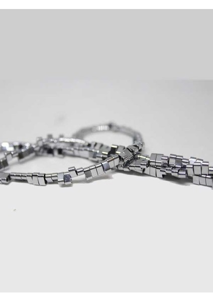 Hematit Taşı Çift Delikli Yarım Dizi (17460) (18CM Uzunluğundadır)