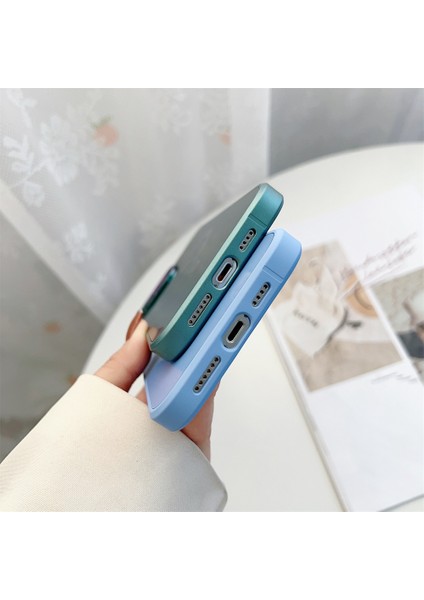 Apple iPhone 12 Pro Max Kılıf Mat Hissli Kaymaz Doku Magsafe Wireless Göz Alıcı Stil Kapak