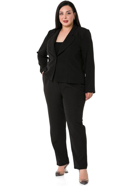 Büyük Beden Yaka Detaylı Vatkalı Astarsız Kısa Siyah Ceket fırsatları
