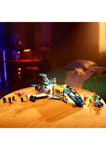 ® DREAMZzz Bay Oz'un Uzay Otobüsü 71460 - 9 Yaş ve Üzeri Macera Sever Çocukların 2 Farklı Şekilde Inşa Edilebileceği Bir Okul Otobüsü Içeren Yaratıcı Oyuncak Yapım Seti (878 Parça)