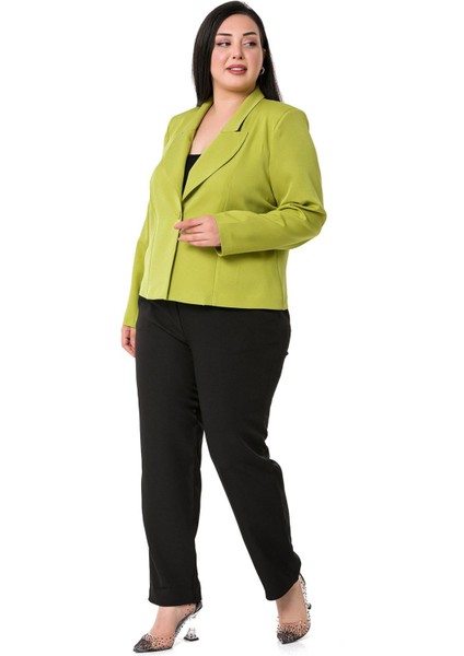 Büyük Beden Yaka Detaylı Vatkalı Astarsız Kısa Fıstık Yeşili Ceket fırsatları