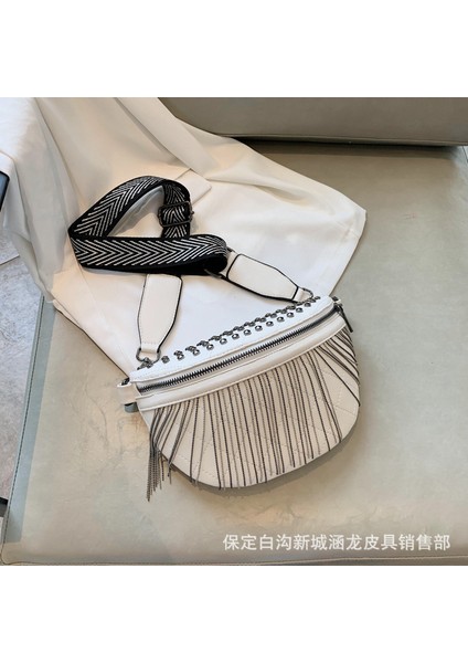 Moda Geniş Bant Messenger Bel Çantası Dokulu Perçin Püskül Bayan Göğüs Çantası (Yurt Dışından)