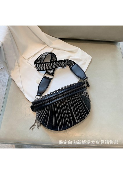 Moda Geniş Bant Messenger Bel Çantası Dokulu Perçin Püskül Bayan Göğüs Çantası (Yurt Dışından)