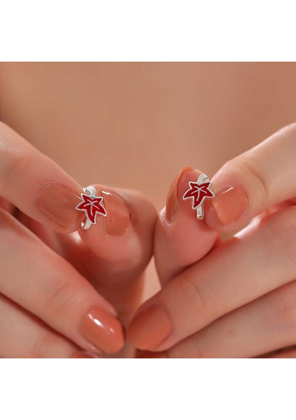 Gümüş Çınar Yaprağı Çocuk Küpesi fiyatları