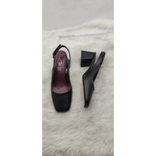 Çiğdem Kundura Çiğdem Deri Küt Burun Siyah Arkası Açık Kalın Ökçe Ayakkabı - Siyah - 37 - ST02579-13053