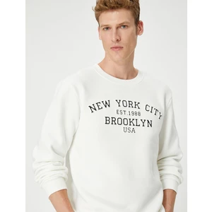 Kolej Baskılı Sweatshirt Bisiklet Yaka Uzun Kollu