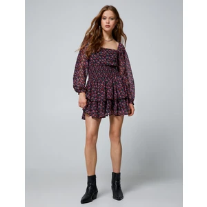 Çiçekli Mini Elbise Uzun Tül Kollu Astarlı Kare Yaka Katlı