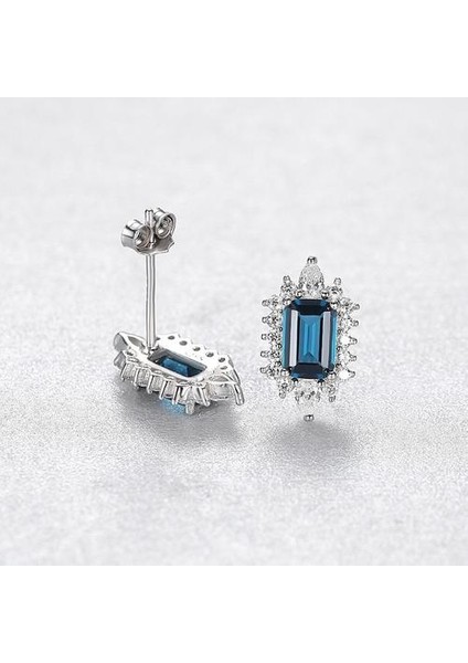 925 Ayar Gümüş Zümrüt Kesim Safir Oluşturuldu Moissanite Taş Düğün Klasik Kulak Çiviler Küpe Güzel Takı | Saplama Küpe (Yurt Dışından) fırsatları
