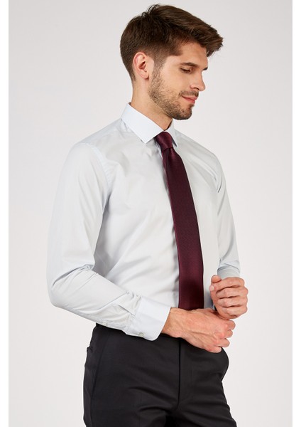Erkek Açık Mavi Düz Slim Fit Uzun Kol Gömlek