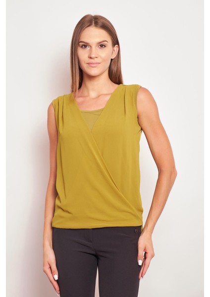 Şifon Detaylı Anvelop Kolsuz Şık Likralı Parlak Kumaş Bluz-Yağ Yeşili fiyatları