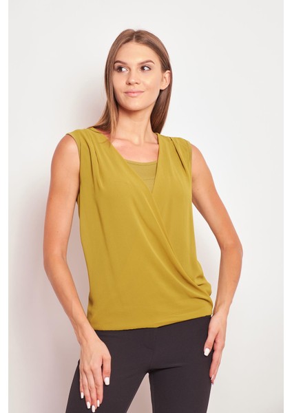 Şifon Detaylı Anvelop Kolsuz Şık Likralı Parlak Kumaş Bluz-Yağ Yeşili fırsatları