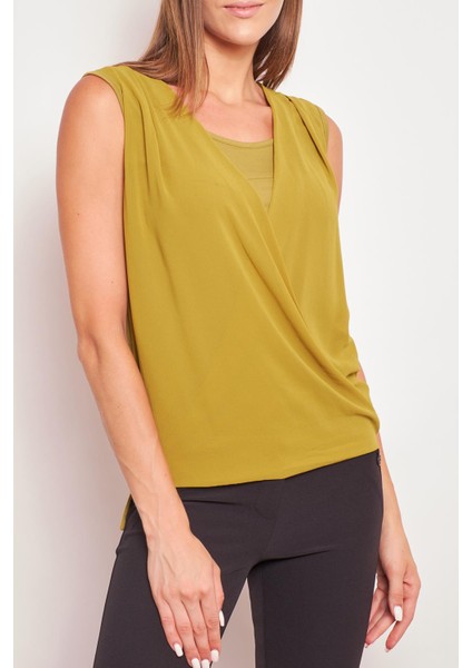 Şifon Detaylı Anvelop Kolsuz Şık Likralı Parlak Kumaş Bluz-Yağ Yeşili indirimleri