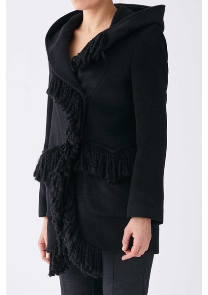 Kapüşonlu Püsküllü Yün Kaban Siyah K1919024_001 indirimleri