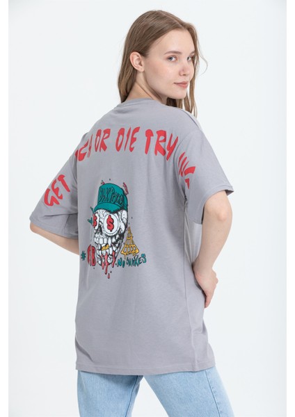 R-5741 Bisiklet Yaka Oversize Arka Kuru Kafa Baskılı T-Shirt