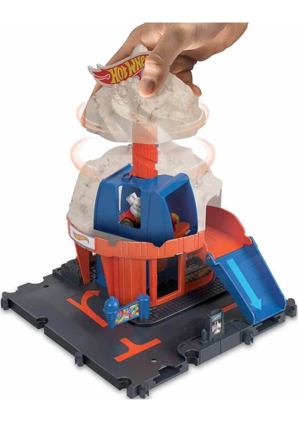 Hotwheels Hot Wheels Şehir Hayatı Serisi HDR24 - Downtown Ice Cream Swirl