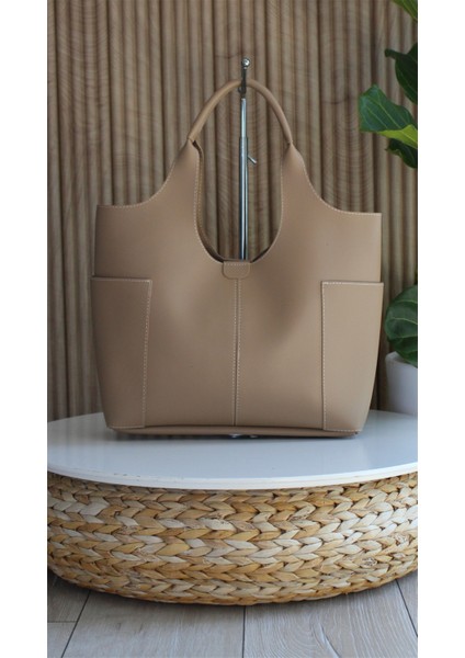 Kadın Vizon Cüzdanlı ve Yavrulu Omuz Çantası Carla fiyatları