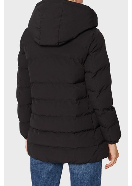 Regular Fit Rüzgar ve Isı Kaybı Korumalı Çıkarılabilir Kapüşonlu Uzun Mont Bayan Mont 6LTK09 TN5VZ 0200