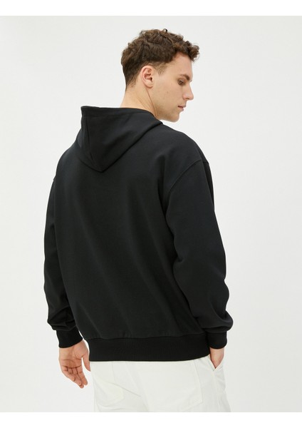 Kolej Sweatshirt Kapşonlu Baskılı Kanguru Cep Detaylı