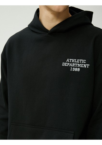 Kolej Sweatshirt Kapşonlu Baskılı Kanguru Cep Detaylı