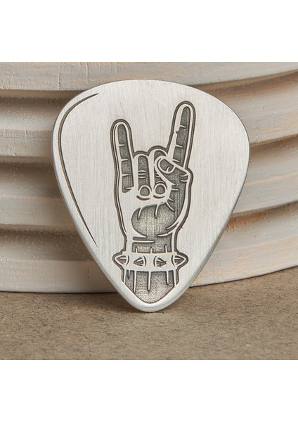Rock'n Roll Tasarımlı Gümüş Gitar Penası