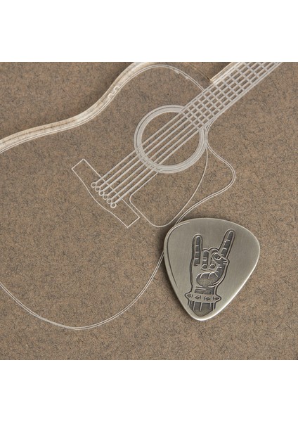 Rock'n Roll Tasarımlı Gümüş Gitar Penası fırsatları