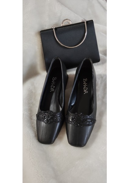 Çiğdem Siyah Önü Taş Detaylı Kalın Ökçe Kadın Ayakkabı (Bhdr A5) - Siyah - 36 - ST02600-13173 fiyatları