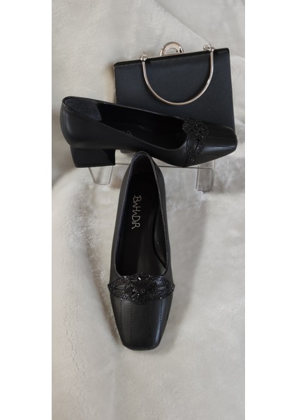 Çiğdem Siyah Önü Taş Detaylı Kalın Ökçe Kadın Ayakkabı (Bhdr A5) - Siyah - 36 - ST02600-13173 fırsatları