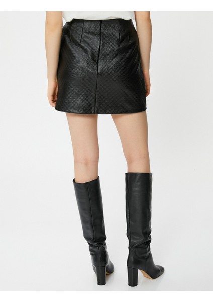 Deri Görünümlü Mini Etek Dokulu fırsatları